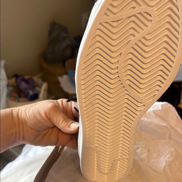 Adidas Superstar Men's Sneakers in Black and Gold - Picture 4 of 8